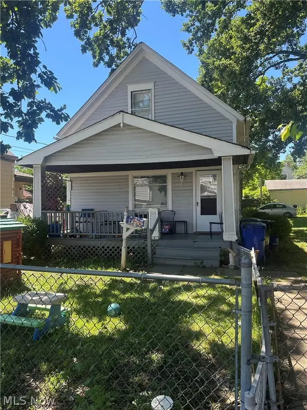 3015 Saratoga Avenue, Cleveland, OH 44109