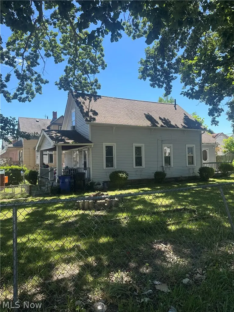 3015 Saratoga Avenue, Cleveland, OH 44109 - #3