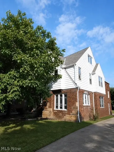 19075 Meredith Avenue, Euclid, OH 44119