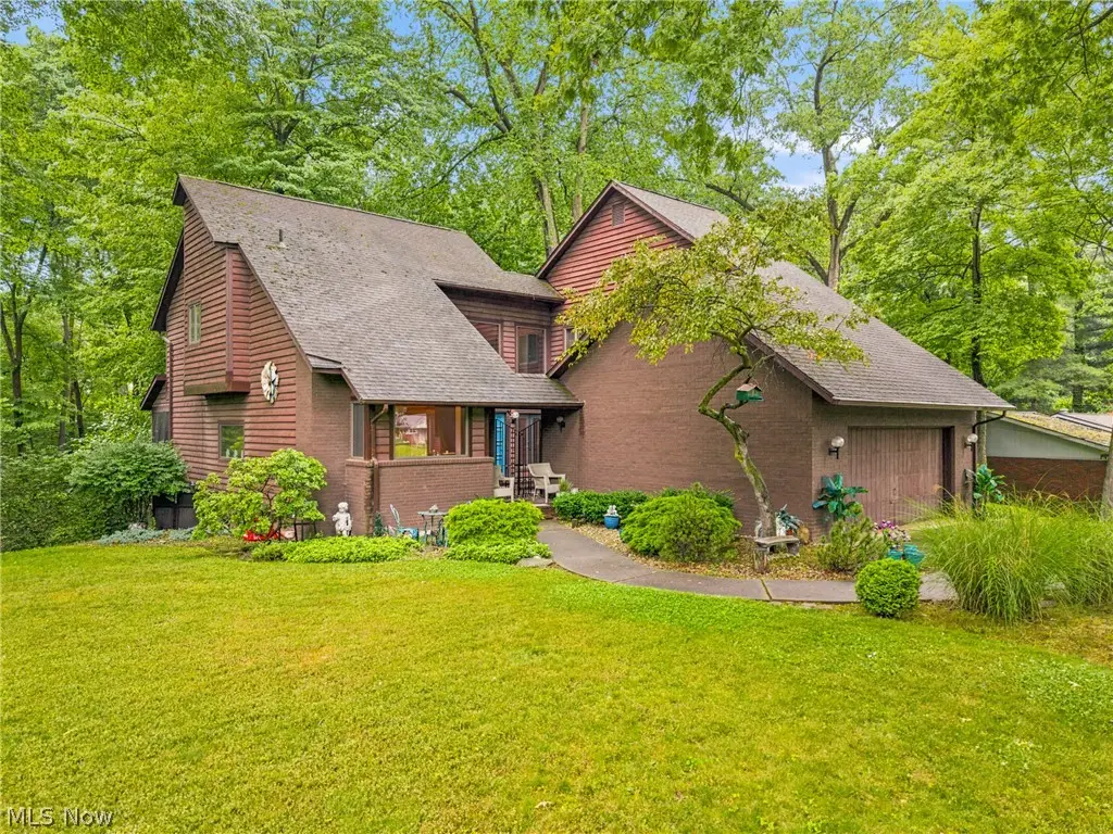 8810 Blossom Nw Circle, Massillon, OH 44646 - #1