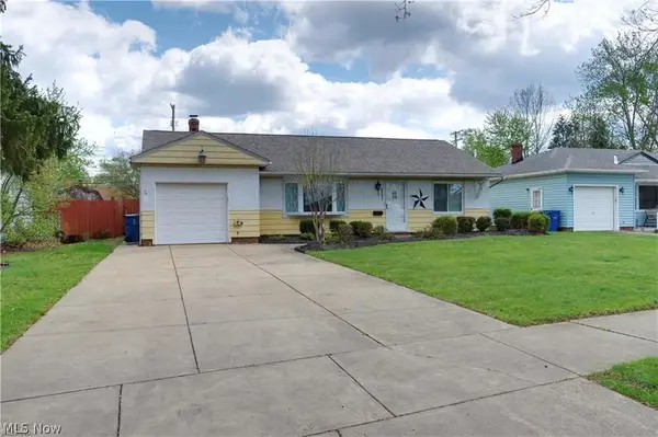 6751 Oakwood Road, Parma Heights, OH 44130