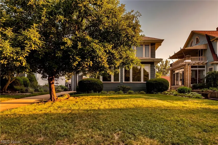 17435 Lake Avenue, Lakewood, OH 44107 - #2