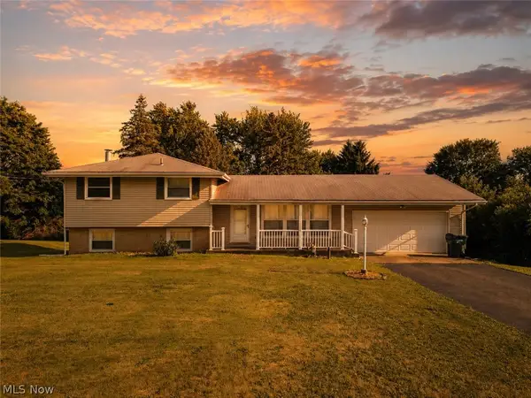 5216 Oakvale Sw Street, Canton, OH 44706