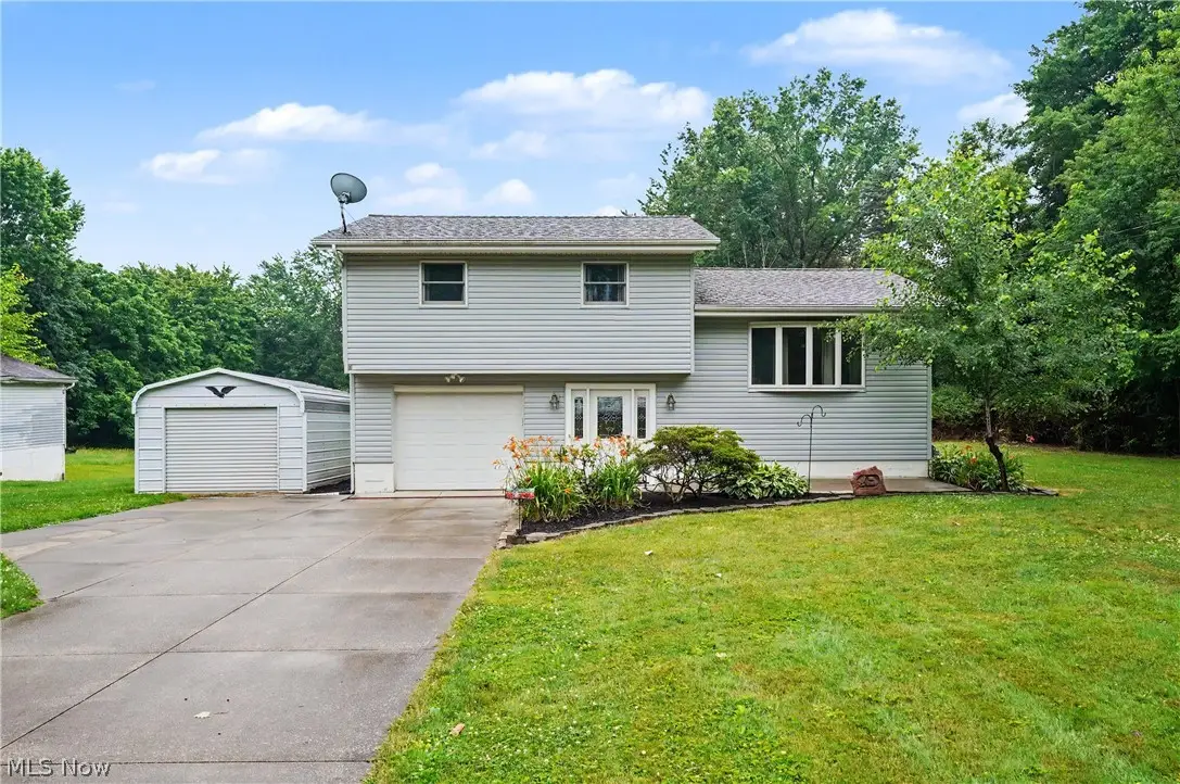 2704 Lyman Drive, New Franklin, OH 44216 - #1