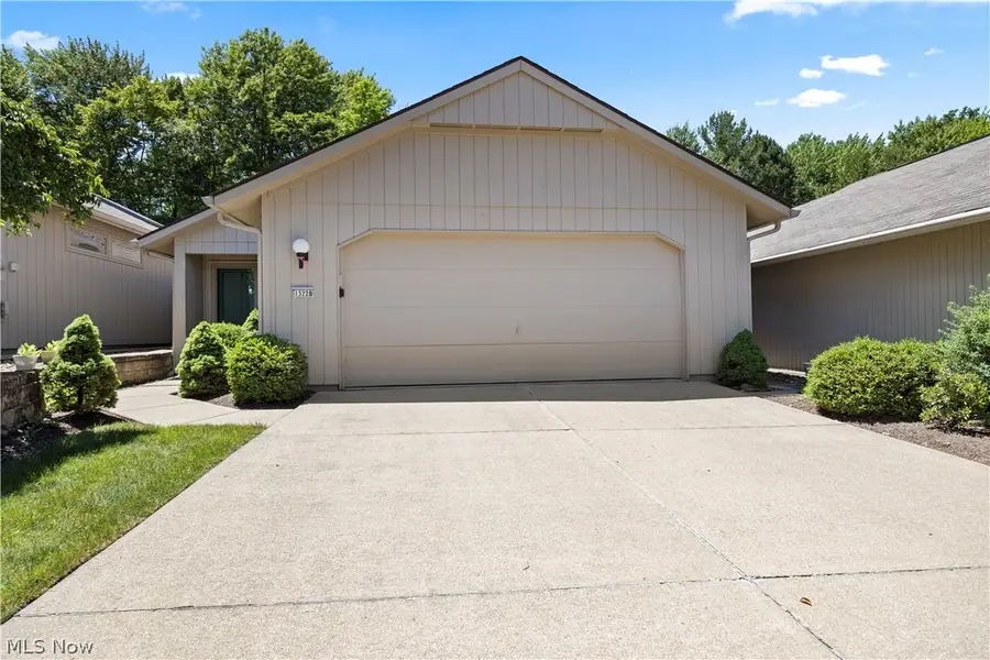 13228 Olympus Way, Strongsville, OH 44149 - #2