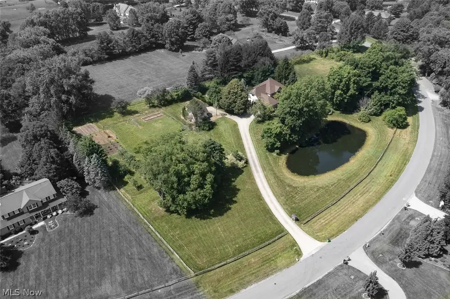 3815 W Sweet Briar Drive, Medina, OH 44256 - #2