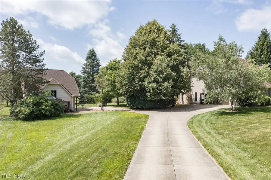 3815 W Sweet Briar Drive, Medina, OH 44256 - #3