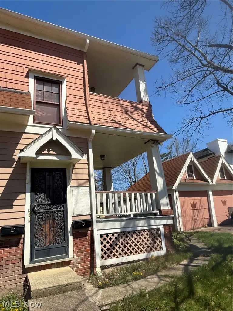 4515 E 126th Street, Garfield Heights, OH 44105 - #3
