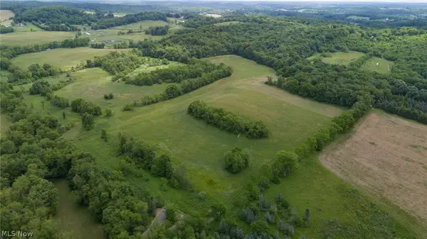 Briggle Sw Avenue, East Sparta, OH 44626