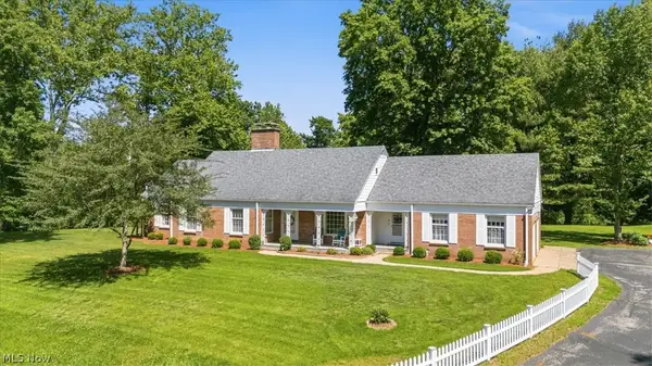 1100 46th Street, Vienna, WV 26105