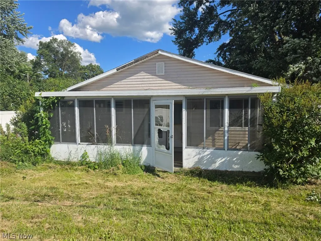 49 E Muskingum Avenue, Dresden, OH 43821 - #1