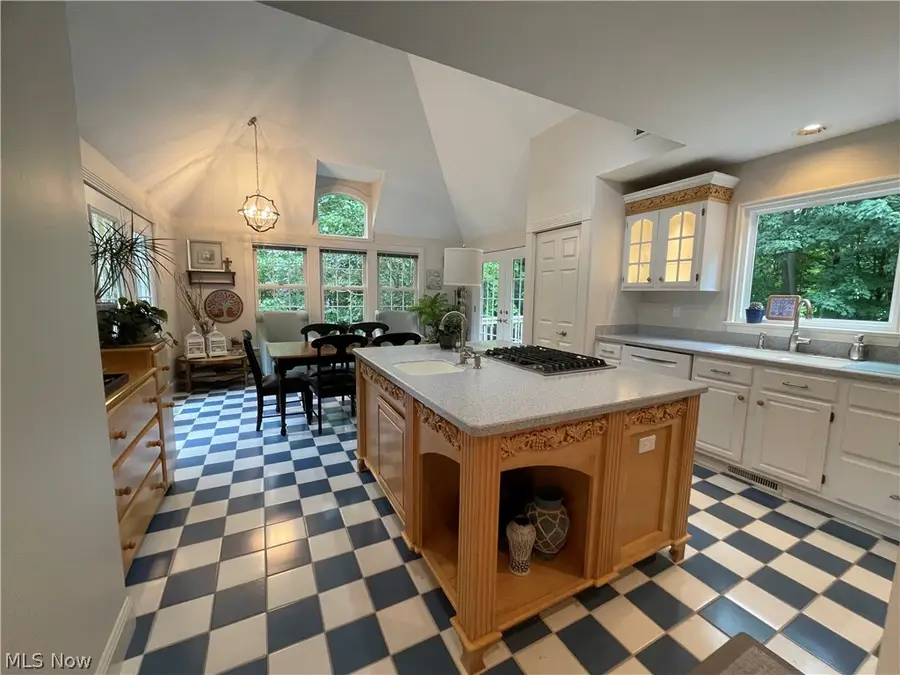 10370 Pinecrest Road, Concord, OH 44077 - #2