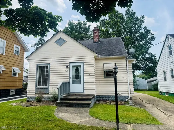 960 Jason Avenue, Akron, OH 44314