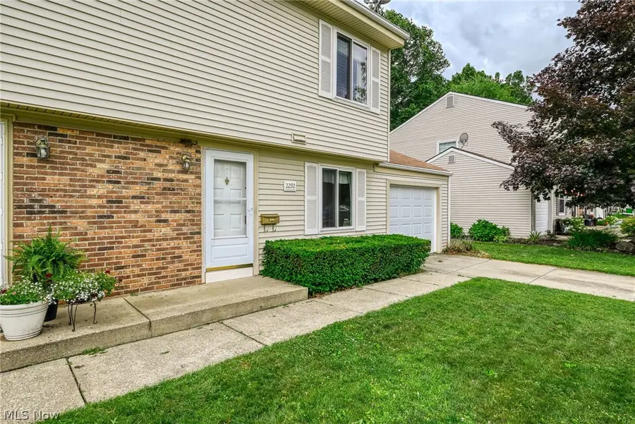 2292 Echo Valley Drive, Stow, OH 44224 - #2