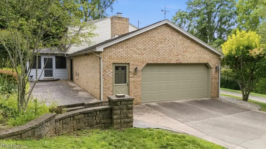 27 Ashwood Place, Vienna, WV 26105 - #3
