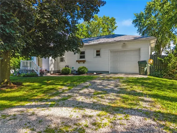 183 E Center Street, Smithville, OH 44677