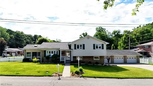 224 Country Club Blvd, Weirton, WV 26062