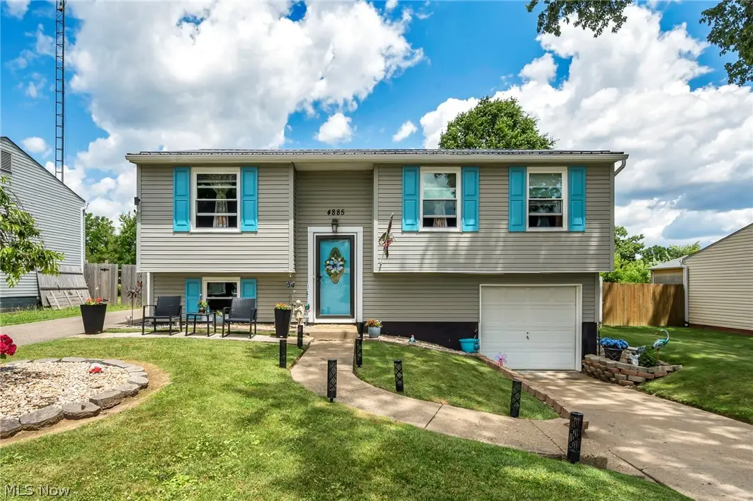 4885 Lynncrest Sw Street, Canton, OH 44706 - #1