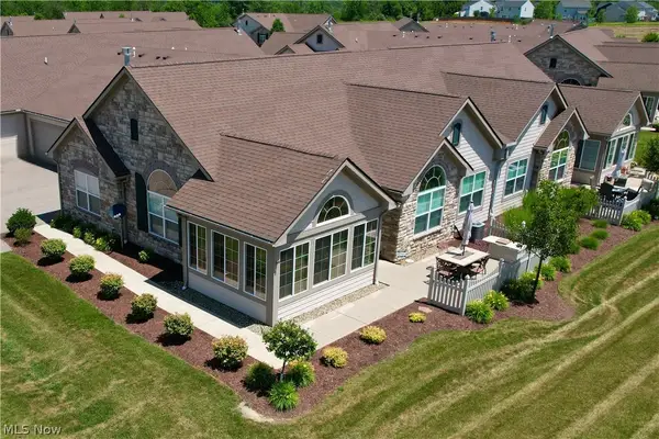 1934 Woods Drive, Streetsboro, OH 44241