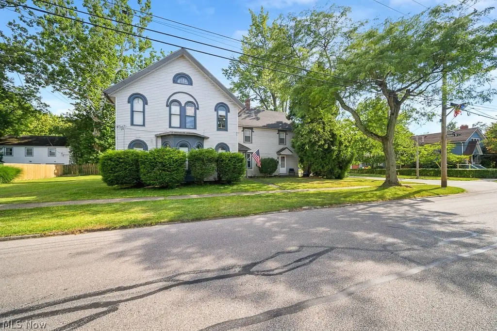 178 E Bridge Street, Berea, OH 44017 - #1