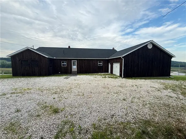 18513 Hobbler Lane, Lore City, OH 43755