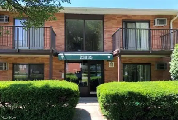 23835 David Drive #207, North Olmsted, OH 44070