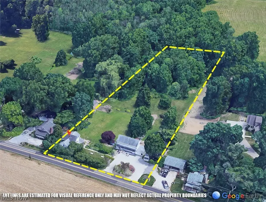 7160 Strausser Nw Street, North Canton, OH 44720 - #2