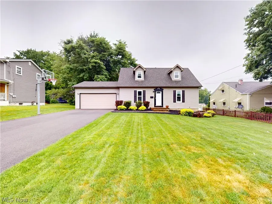 3904 Dunbar Street, Youngstown, OH 44515 - #2