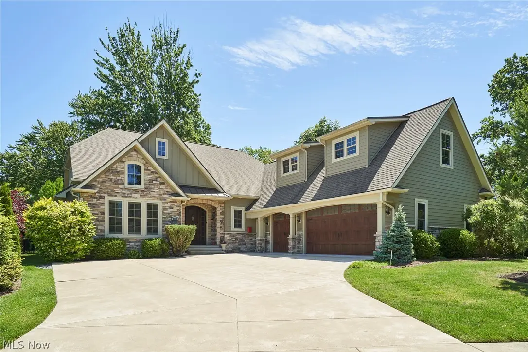 2781 Country Club Boulevard, Rocky River, OH 44116 - #1