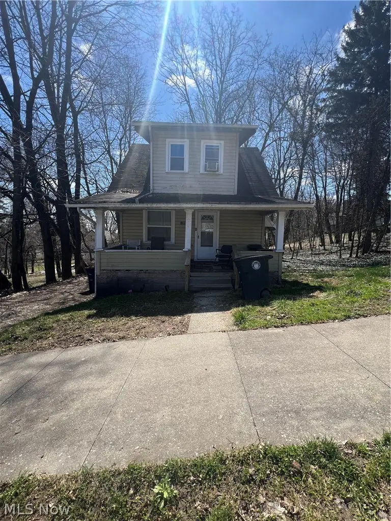 702 W Thornton Street, Akron, OH 44307 - #1