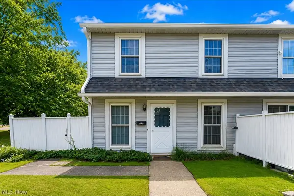 20325 Williamsburg Court #310B, Middleburg Heights, OH 44130