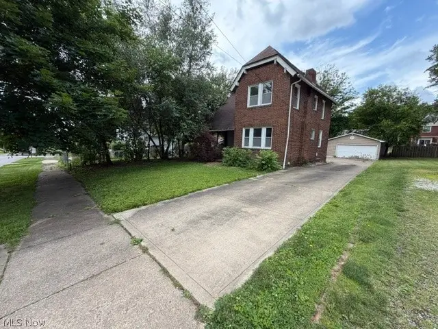 462 Watson Street, Akron, OH 44305 - #2