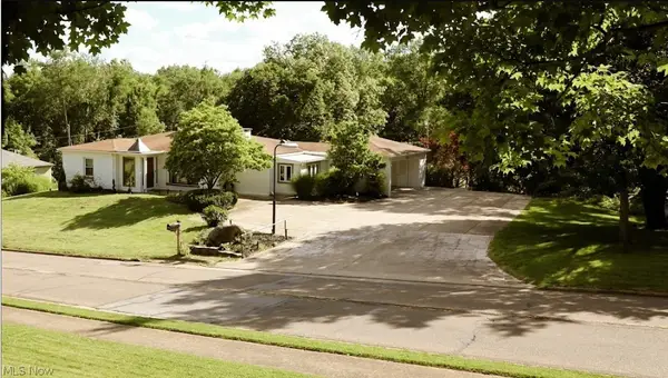 789 Colegate Drive, Marietta, OH 45750