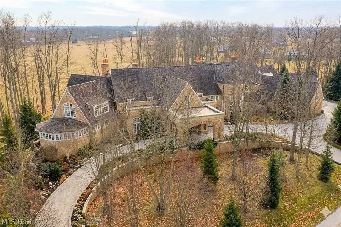 545 Bristol Drive, Aurora, OH 44202 - #1