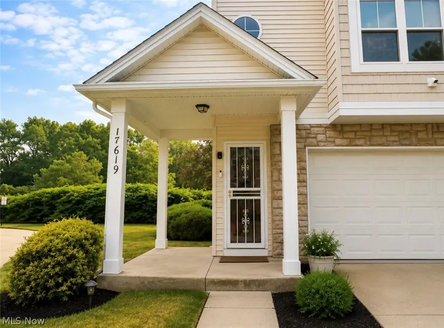 17619 Wildwood Lane, Cleveland, OH 44119 - #2