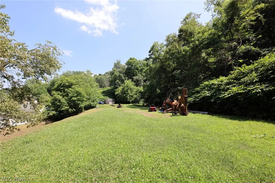 000 Indiana, First Street Extension Road, Chester, WV 26034 - #1