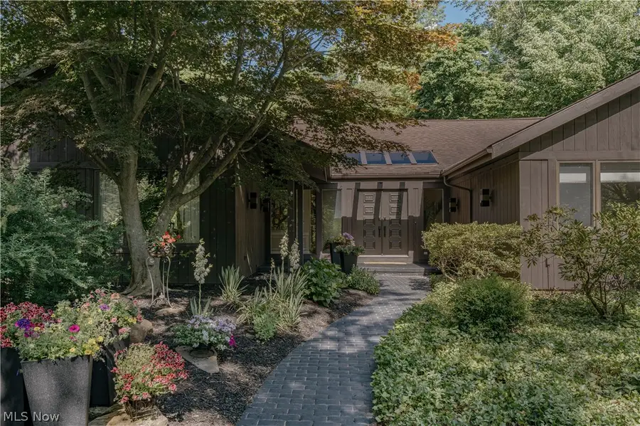 8 Louis Drive, Pepper Pike, OH 44124 - #3