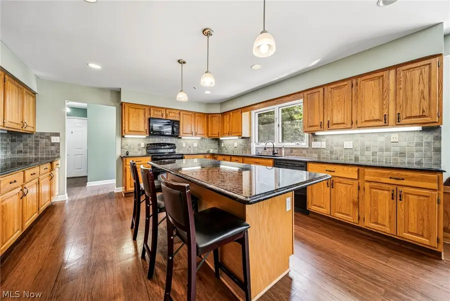 8325 Lincoln Drive, Chesterland, OH 44026 - #3