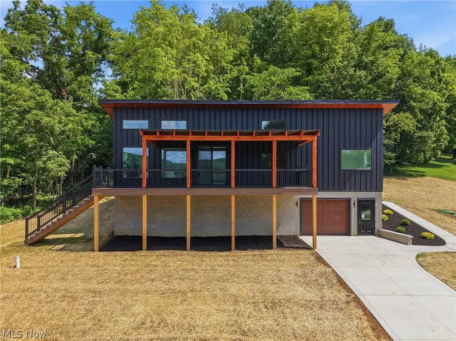 1297 Goshen Hill Se Road, New Philadelphia, OH 44663 - #2