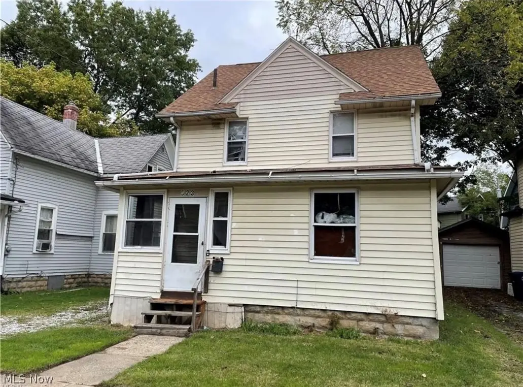 923 Bloomfield Avenue, Akron, OH 44302 - #1