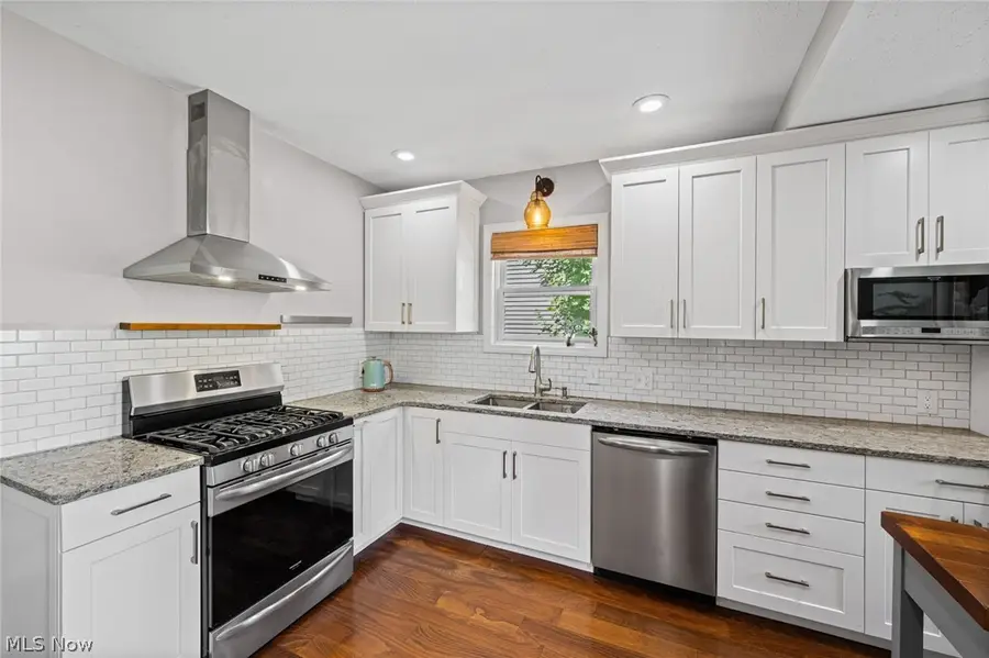 3363 E Scarborough Road, Cleveland Heights, OH 44118 - #3