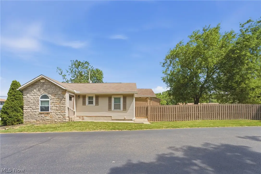 679 Saint Andrews Court, Akron, OH 44312 - #1