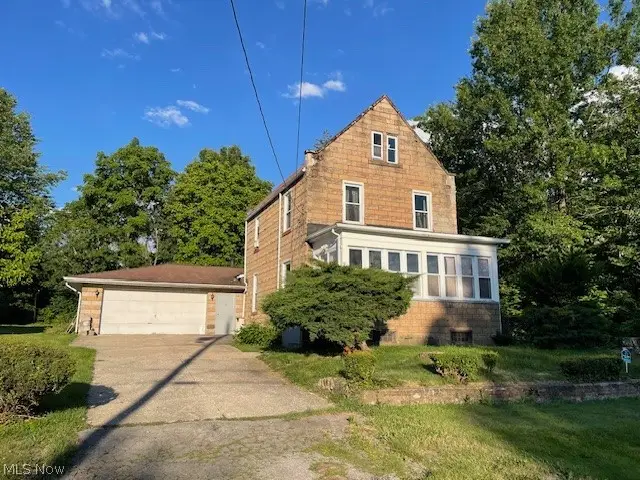 913 Kenneth Street, Youngstown, OH 44505 - #1