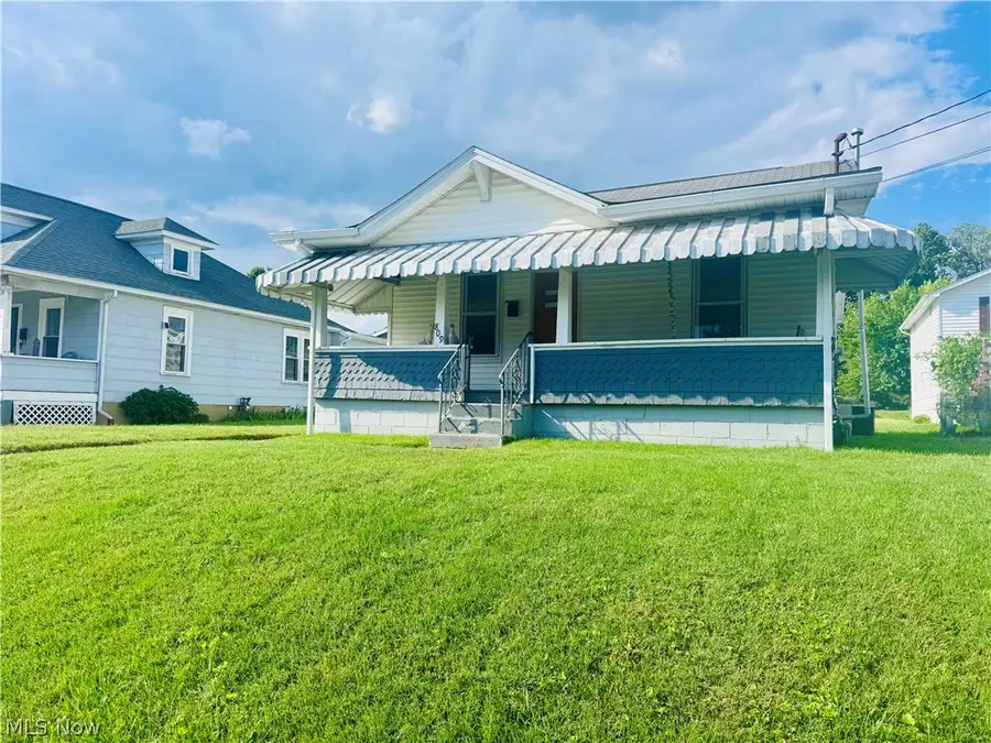 809 28th Street, Vienna, WV 26105 - #2