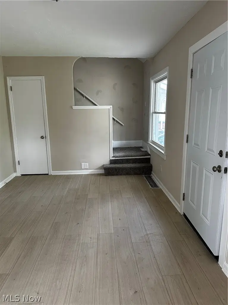 22401 Arms Avenue, Euclid, OH 44123 - #2