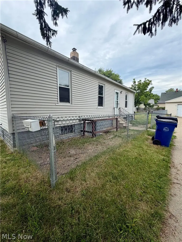 13210 Carrington Avenue, Cleveland, OH 44135 - #2