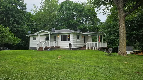 2004 Township Rd 192, Adena, OH 43901