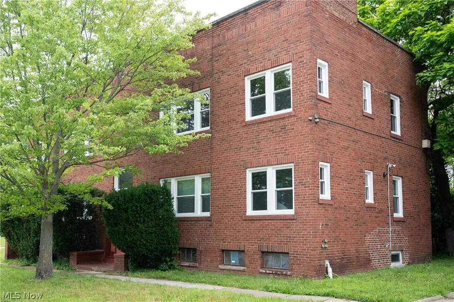 14912 Alder Avenue, East Cleveland, OH 44112 - #2