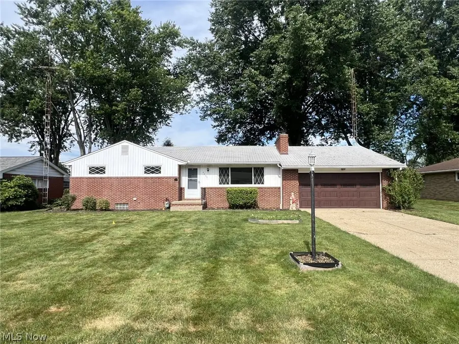 4005 Kingman Nw Avenue, Canton, OH 44709 - #2