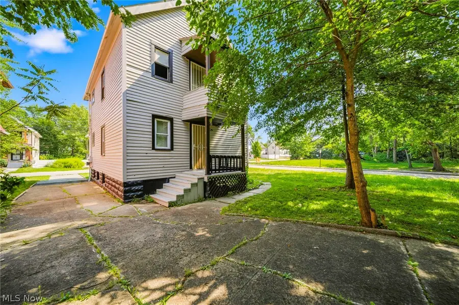 12020 Parkview Avenue, Cleveland, OH 44120 - #3